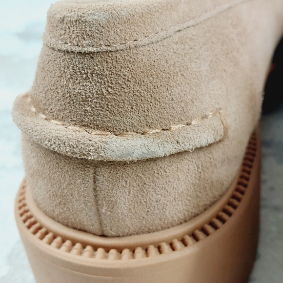 New Steve Madden Karmine Gleaming Tan Suede Goldtone Hardware Loafer W936 - Picture 11 of 12